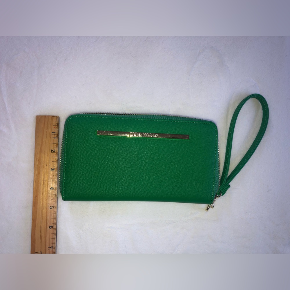 Steve Madden wristlet wallet - Picture 7 of 9